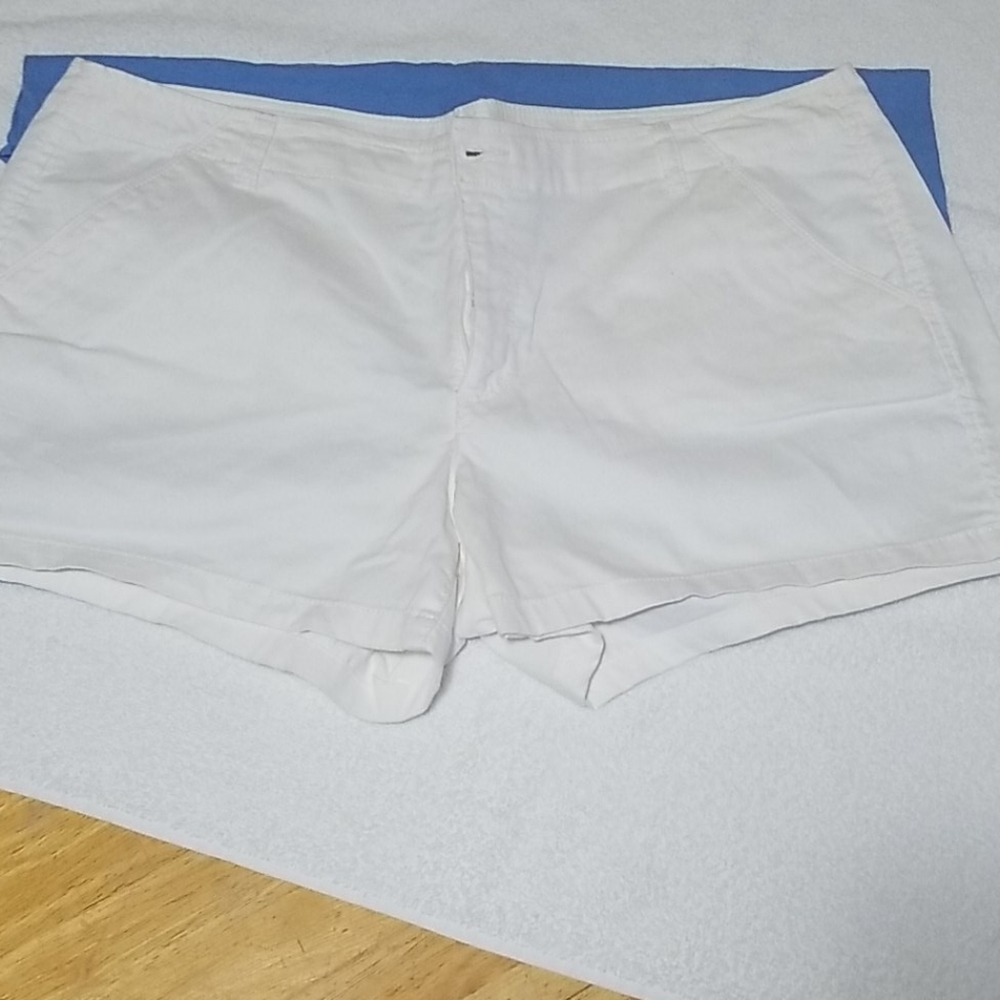 Juniors plus size White shorts